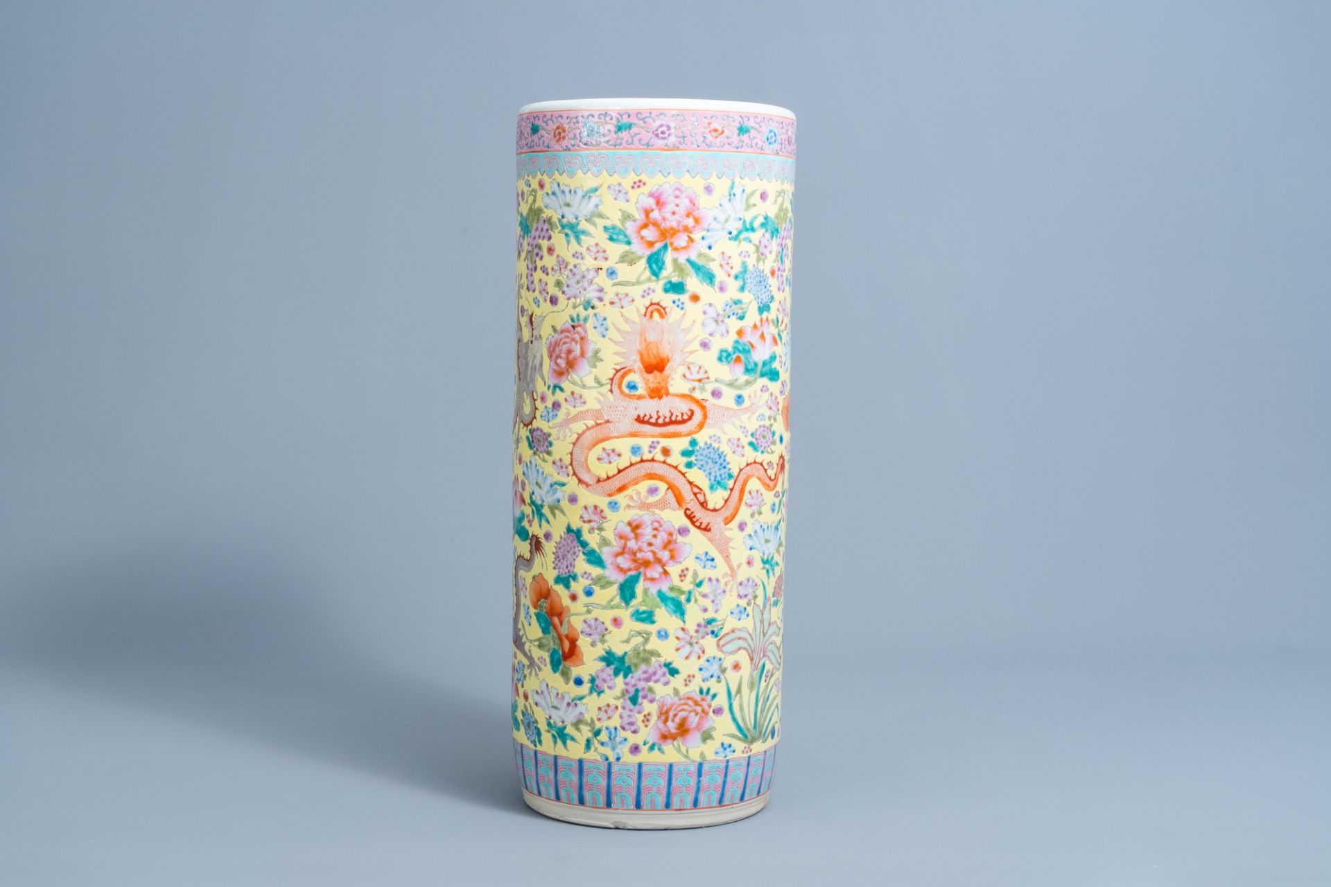 Four various Chinese famille rose vases and a 'dragons' umbrella stand, 20th C. - Image 5 of 13