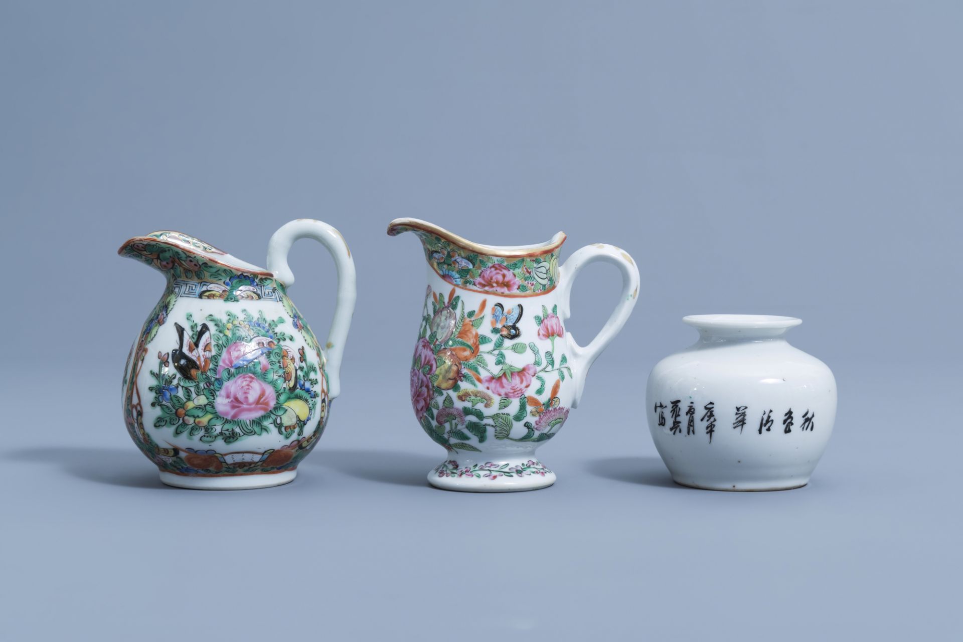 A varied collection of Chinese famille rose, verte, blue & white porcelain, 18th C. & later - Image 4 of 36