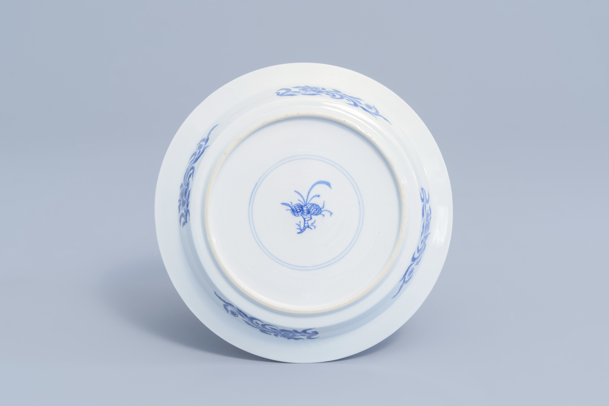 A Chinese blue and white dish with figures and phoenixes in a landscape, Kangxi - Image 2 of 2