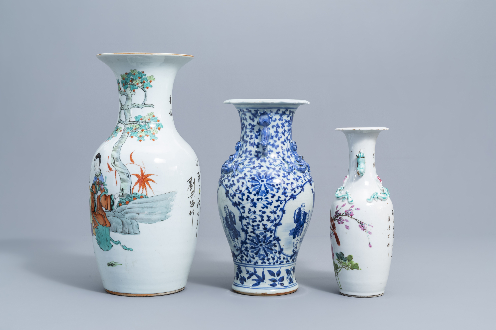 A varied collection of Chinese famille rose and blue and white porcelain, 19th/20th C. - Image 5 of 12