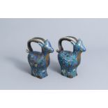 A pair of Chinese cloisonne ram shaped jugs, 19th/20th C.