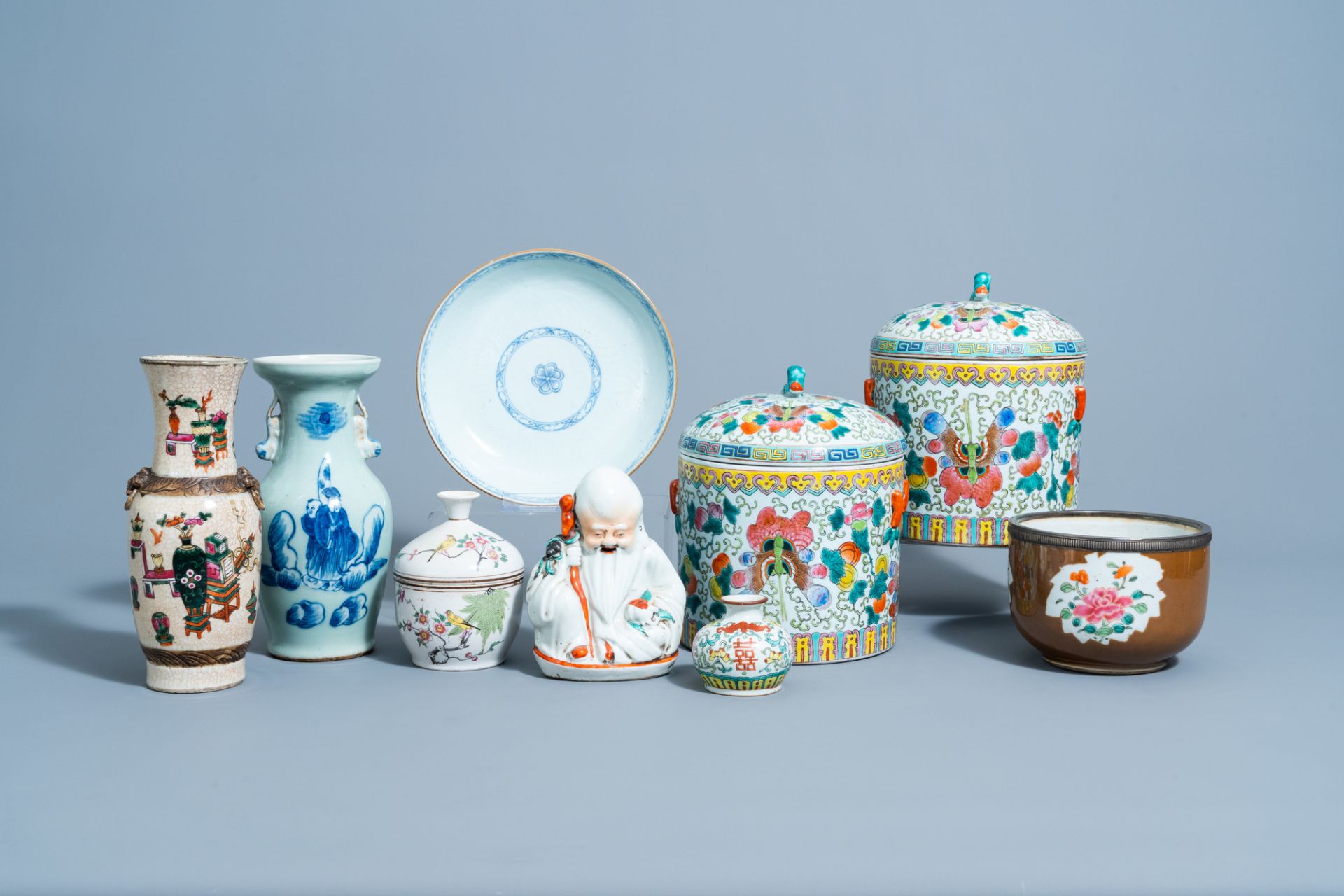 A collection of Chinese famille rose, qianjiang cai & blue & white porcelain, 18th C. & later - Image 2 of 15