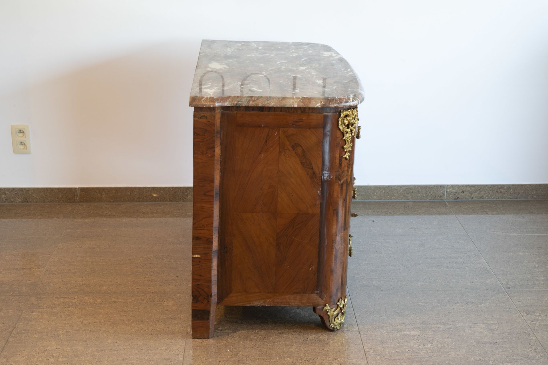 A French Regence style gilt bronze mounted chest of drawers with marble top, 18th C. - Image 4 of 8