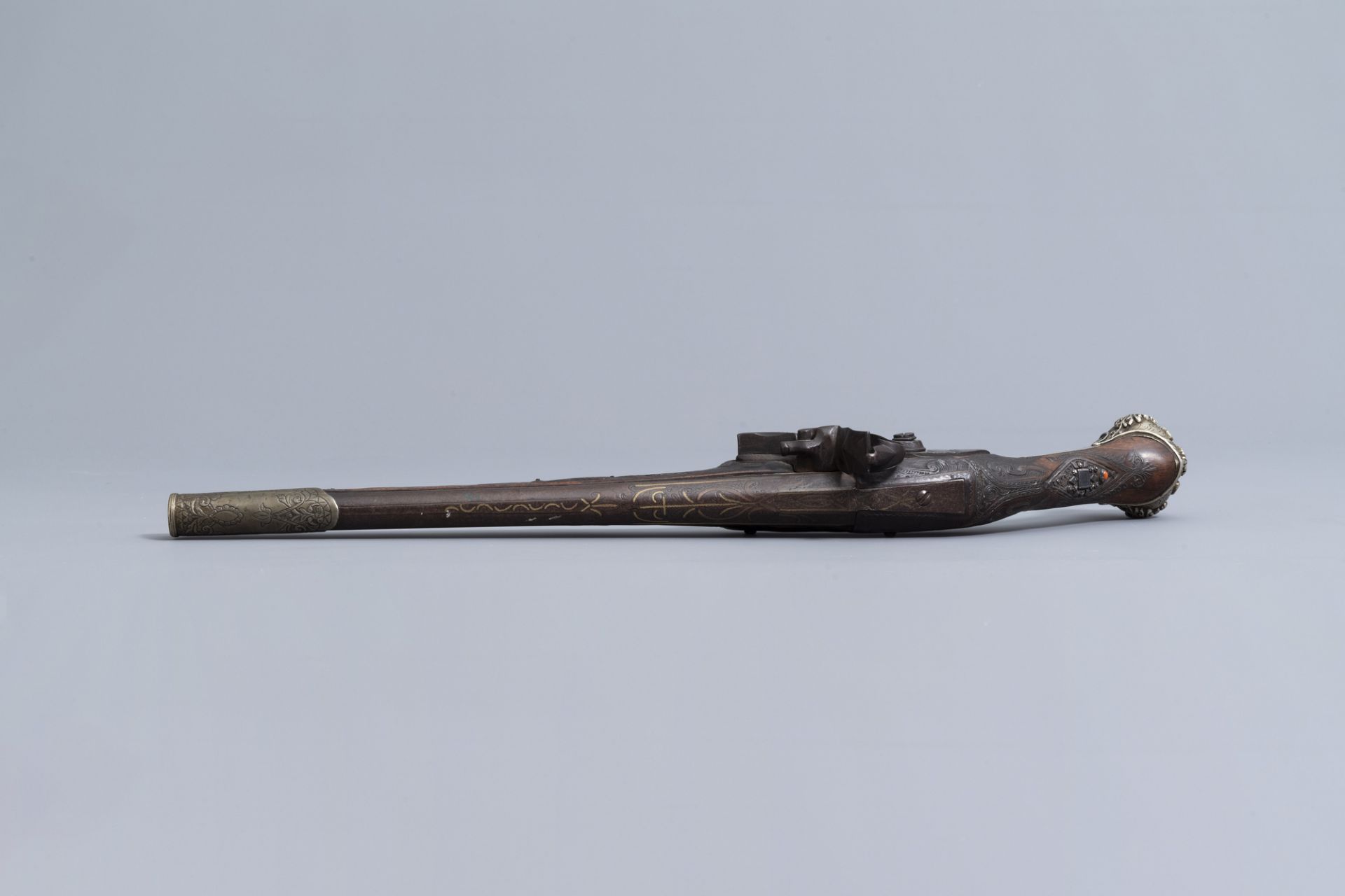 An Ottoman coral inlaid and silver mounted flintlock pistol, Algeria, 18th C. - Image 4 of 12