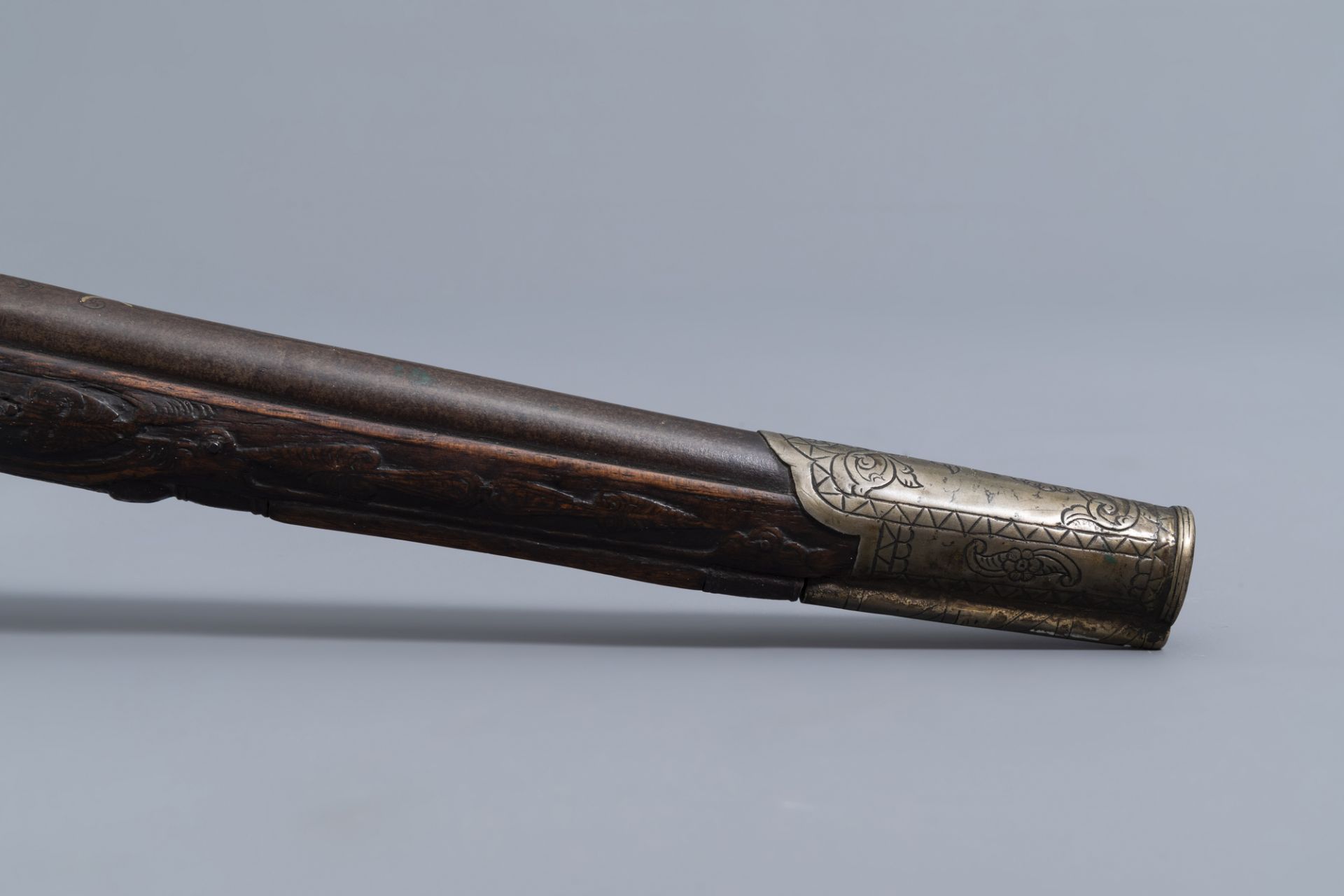 An Ottoman coral inlaid and silver mounted flintlock pistol, Algeria, 18th C. - Image 12 of 12