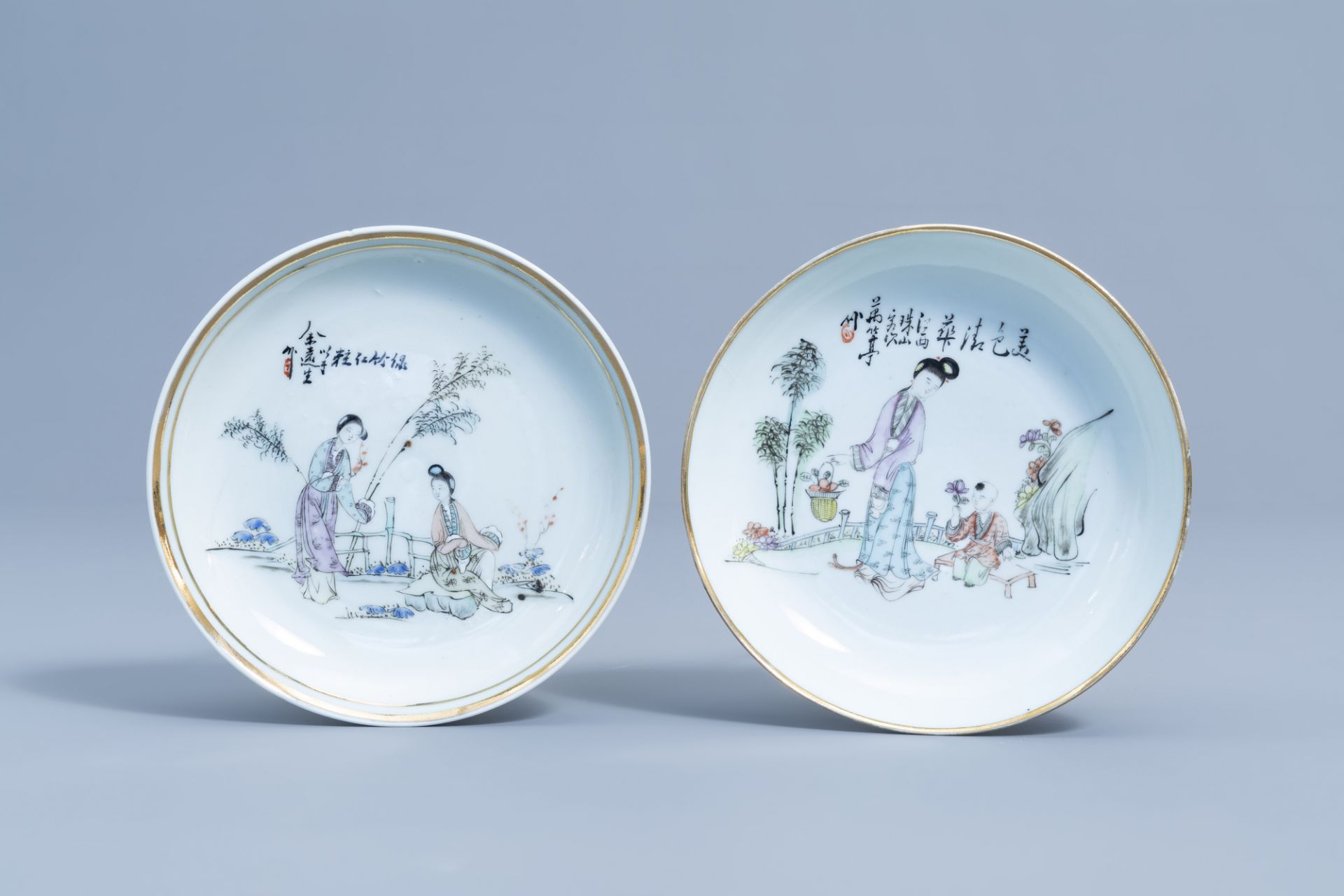 Seven Chinese qianjiang cai saucer plates and a jardiniere with figures in a flower garden, 19th/20t - Image 8 of 15