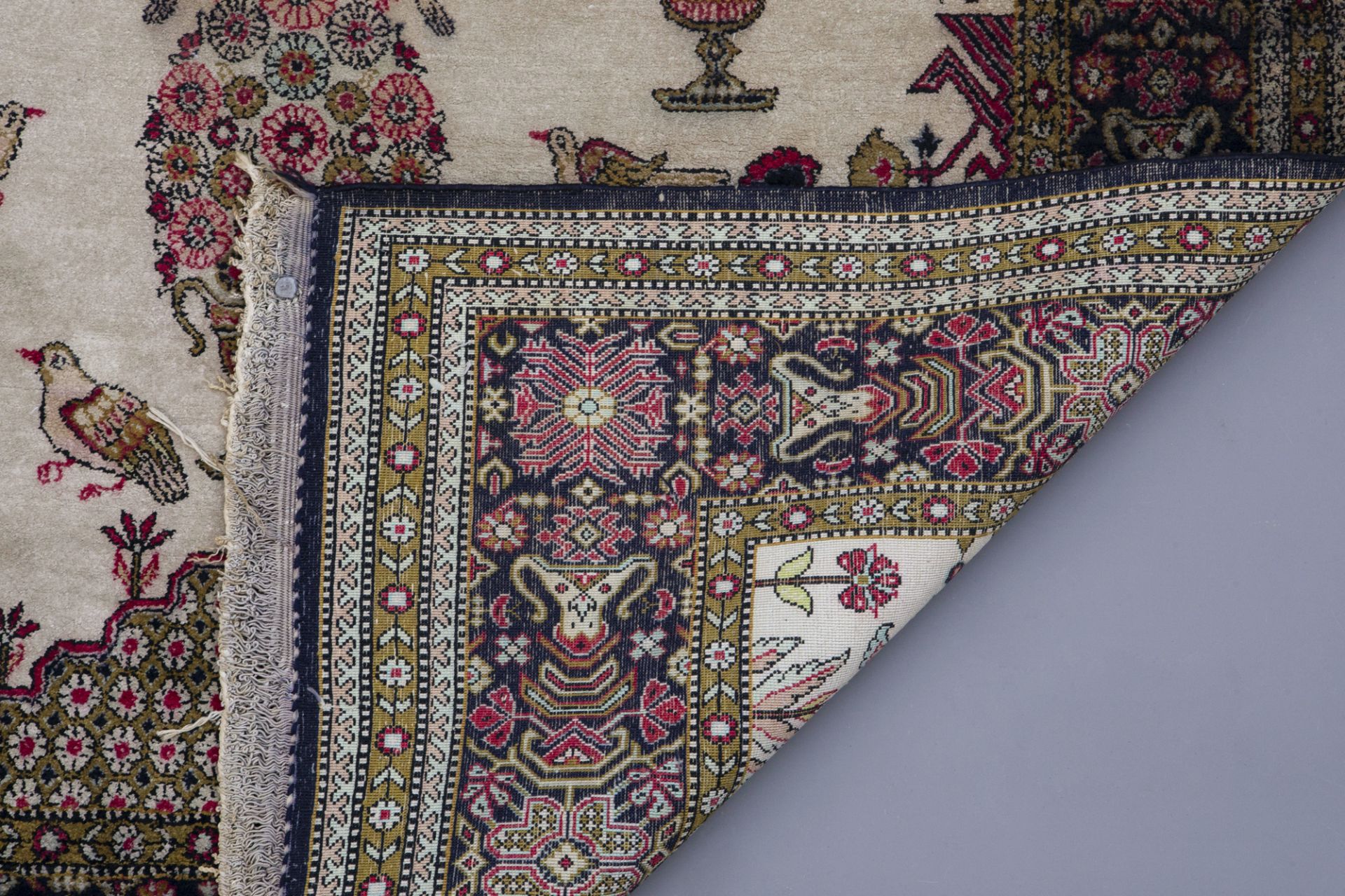 Two Oriental rugs with floral design, birds and a central medallion, silk on cotton, 20th C. - Image 3 of 4