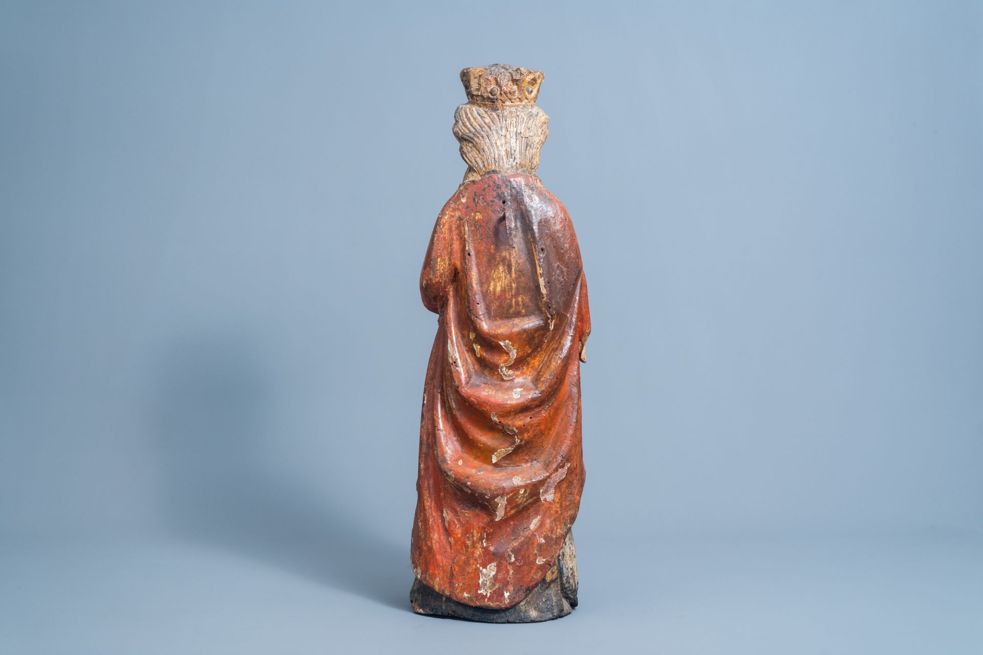 In the manner of the Master of Elsloo: A carved wooden and polychrome decorated Virgin and Child, po - Image 4 of 7