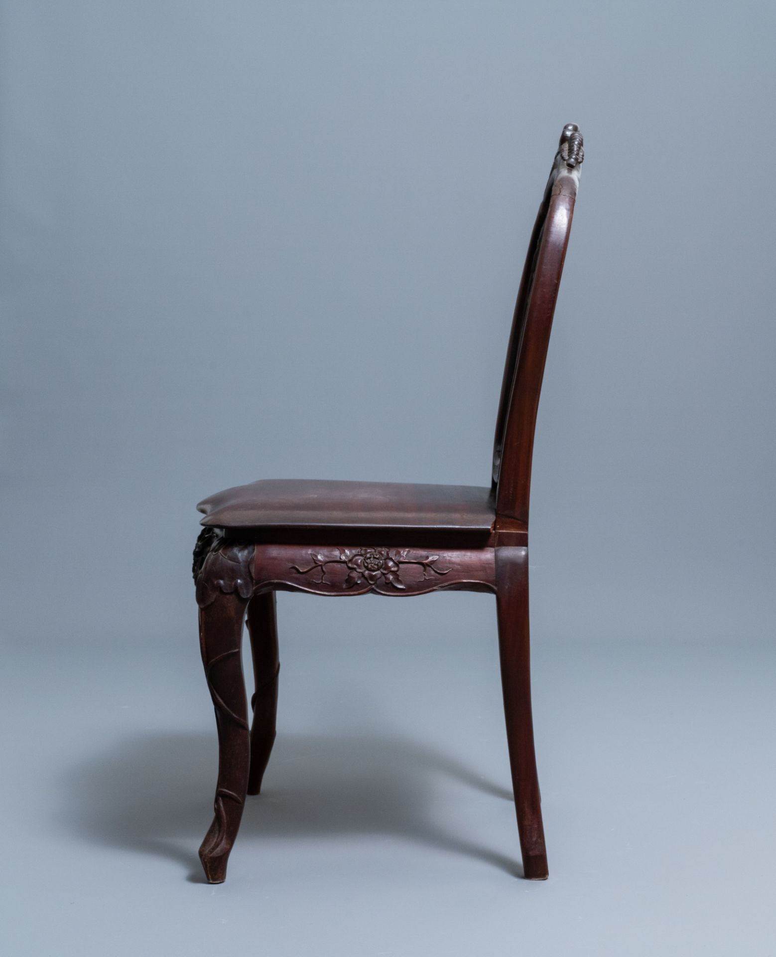 Four wooden chairs with reticulated backs, Macao or Portuguese colonial, 19th C. - Image 15 of 47