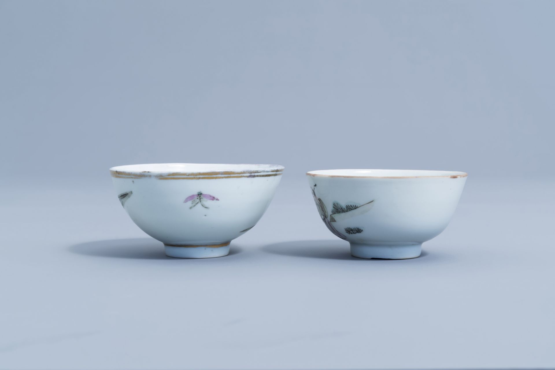 A varied collection of Chinese qianjiang cai and famille rose porcelain, 19th/20th C. - Image 16 of 24