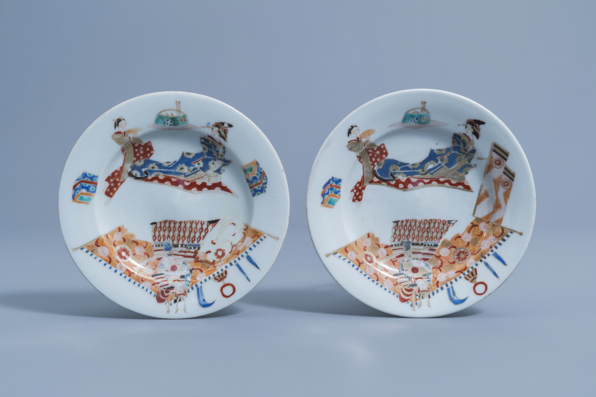 A varied collection of Japanese Imari and polychrome porcelain, Meiji and later, 19th/20th C. - Image 4 of 18