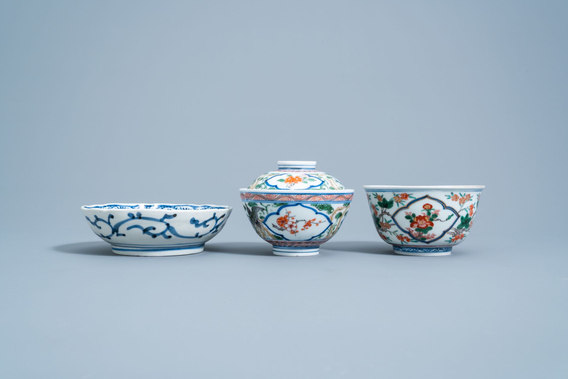 A varied collection of Japanese polychrome porcelain, 18th C. and later - Image 6 of 9