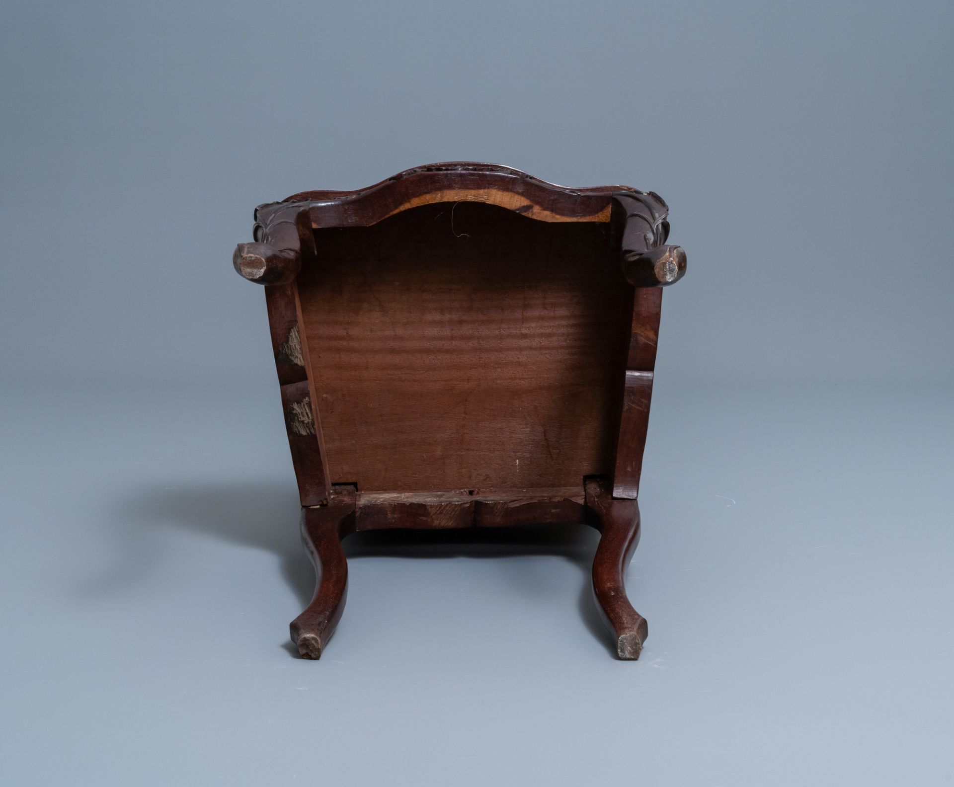 Four wooden chairs with reticulated backs, Macao or Portuguese colonial, 19th C. - Image 23 of 47