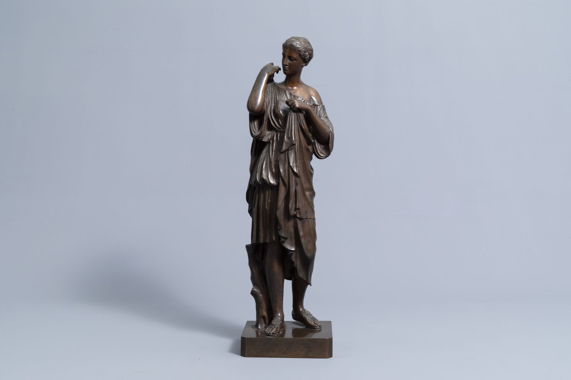 After the antique: Diana de Gabies, patinated bronze, 19th/20th C. - Image 2 of 7