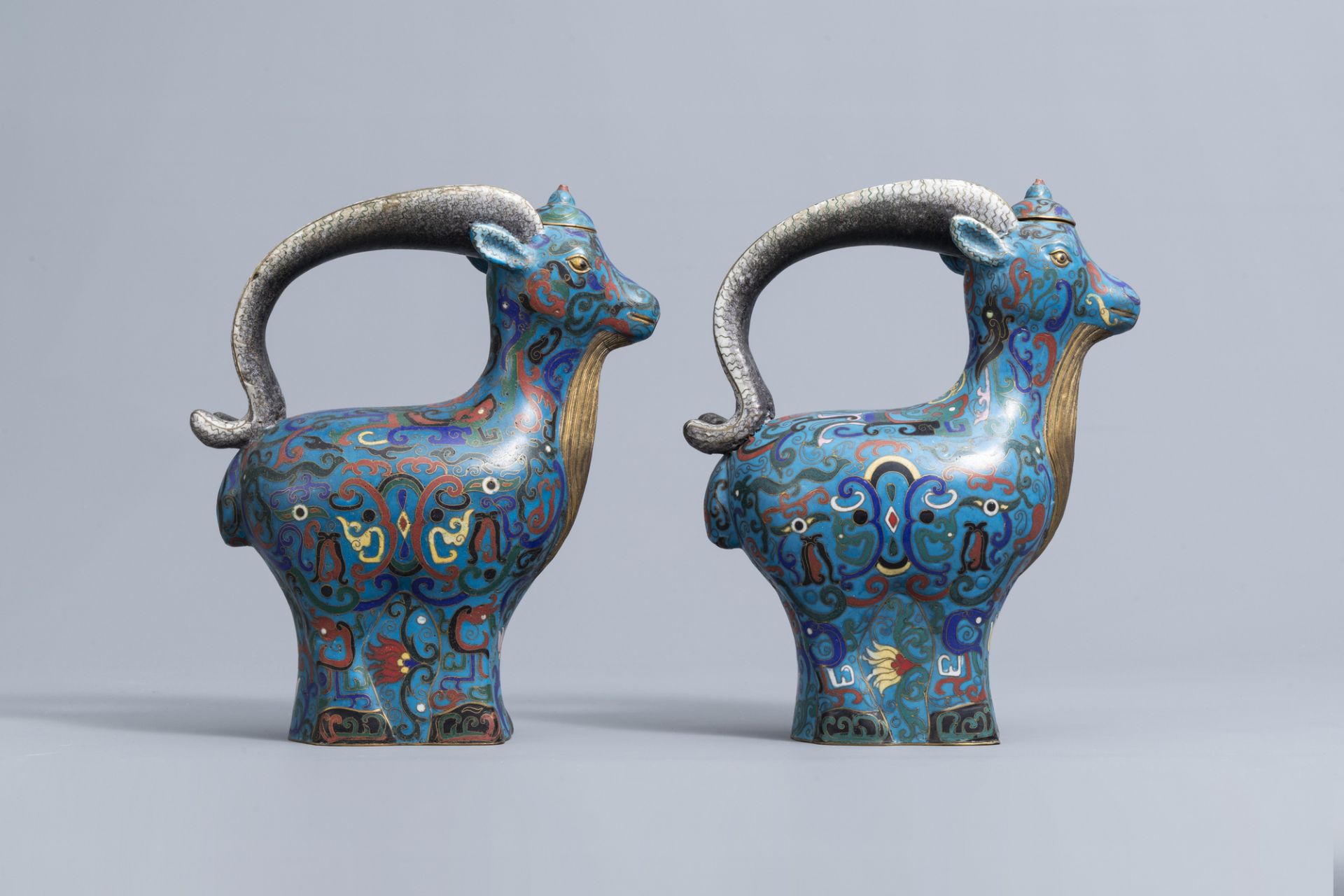 A pair of Chinese cloisonne ram shaped jugs, 19th/20th C. - Image 2 of 9