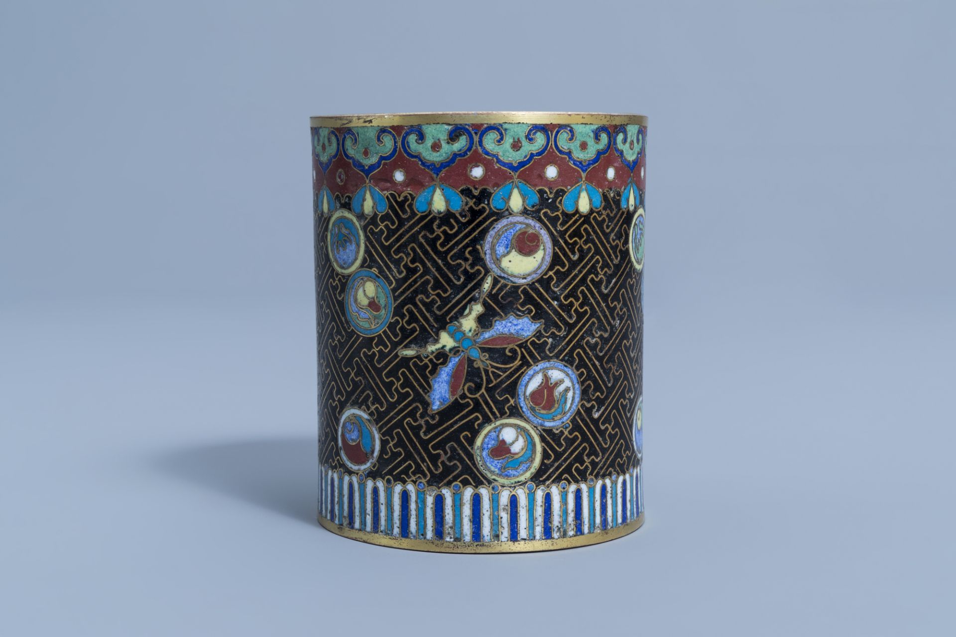 A Chinese cloisonne brush pot and a six-fold table screen with floral design, 20th C. - Image 10 of 18