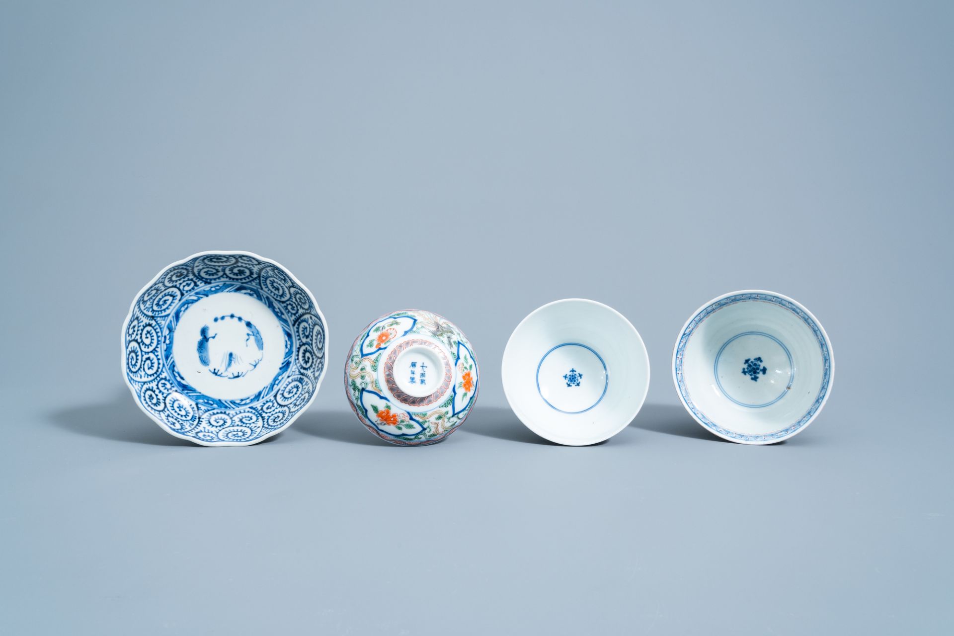 A varied collection of Japanese polychrome porcelain, 18th C. and later - Image 8 of 9