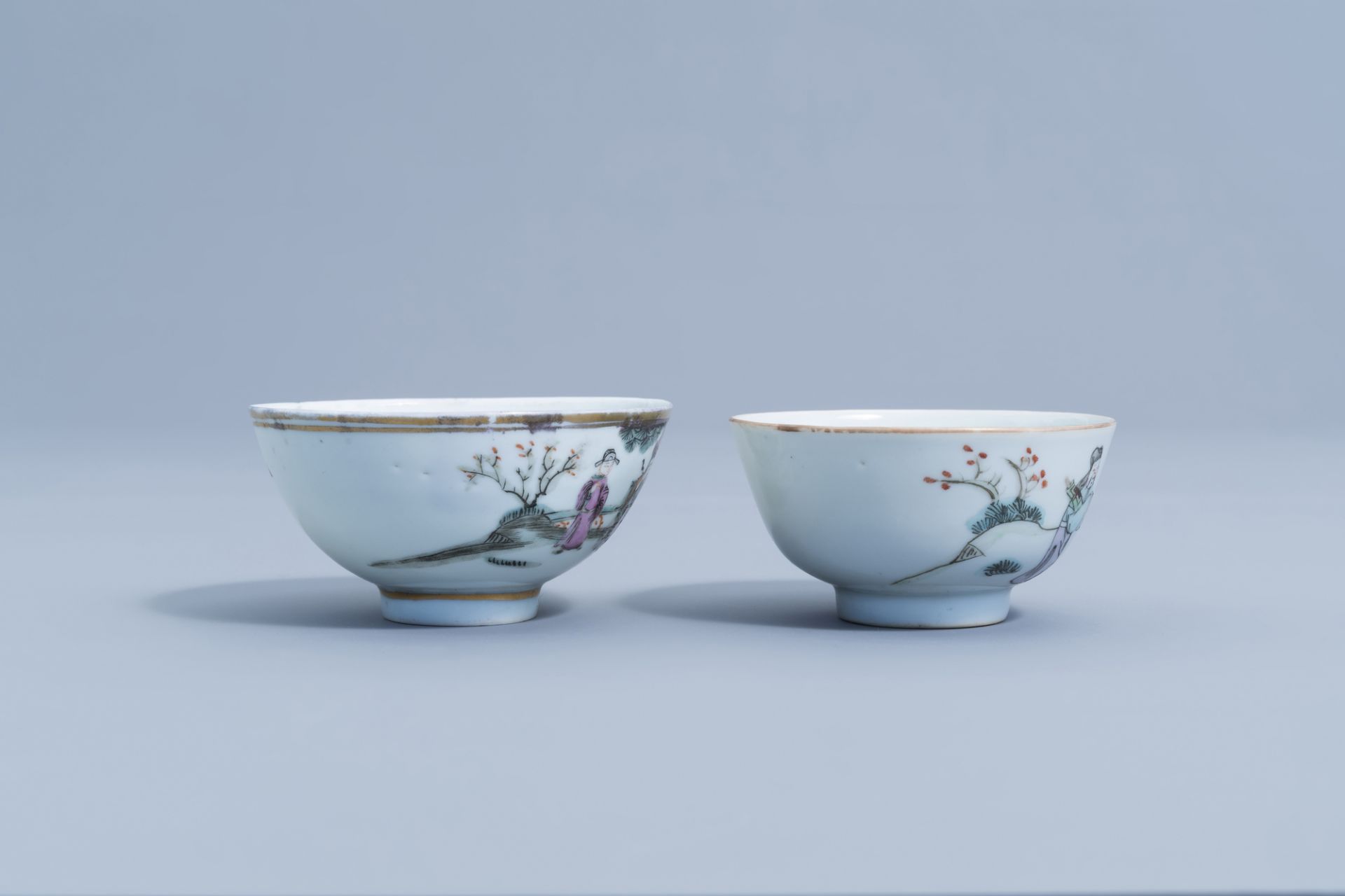 A varied collection of Chinese qianjiang cai and famille rose porcelain, 19th/20th C. - Image 15 of 24
