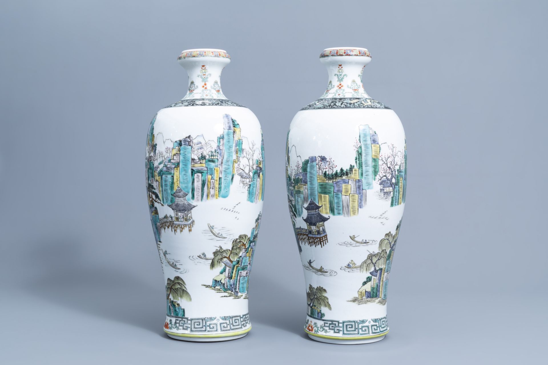 A pair of Chinese famille verte meiping vases with an animated landscape all around, 20th C. - Image 4 of 6