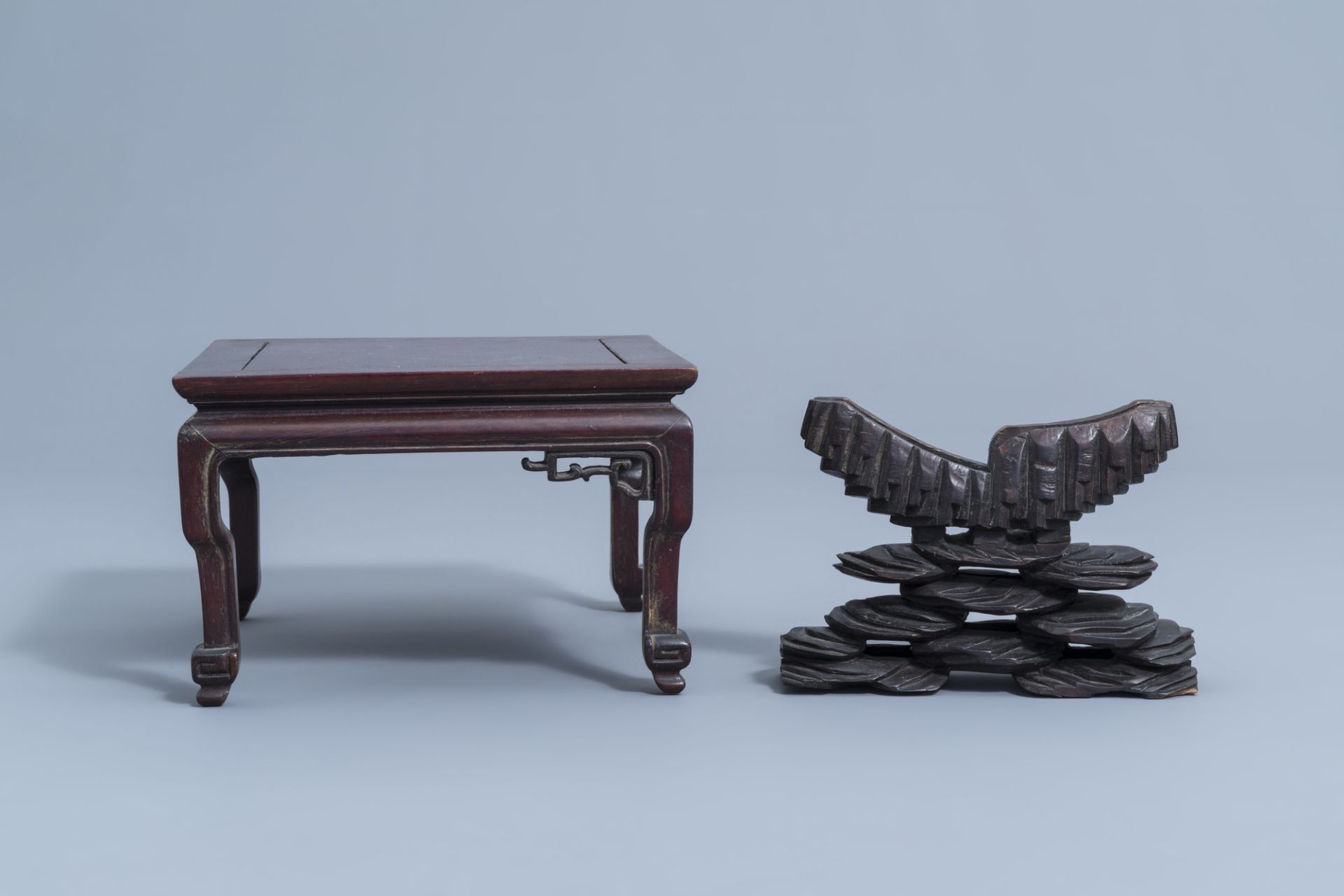A collection of Chinese carved wooden stands, 19th/20th C. - Image 16 of 25