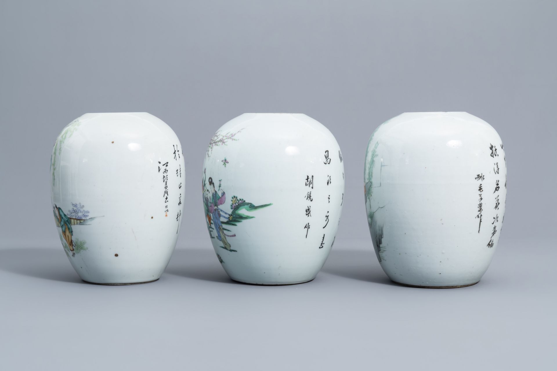 Five various Chinese famille rose and qianjiang cai ginger jars, 19th/20th C. - Image 5 of 15