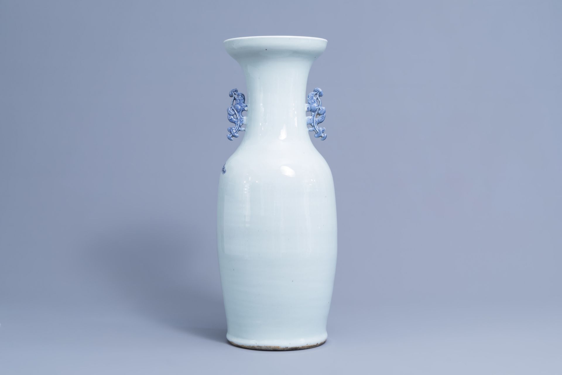A Chinese blue and white celadon ground 'dragon and phoenix' vase, 19th C. - Image 3 of 6
