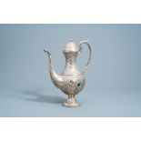 A Spanish inlaid silver Historicism jug with floral design and swans, 20th C.