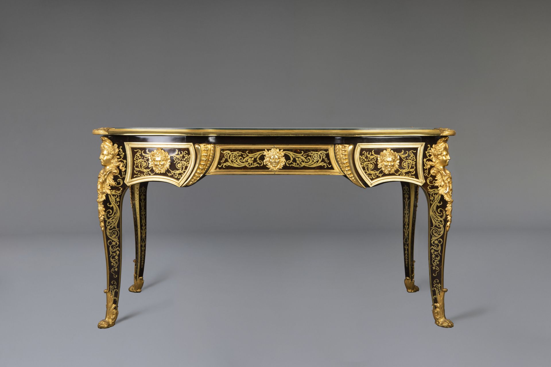 An impressive French gilt bronze mounted brass and tortoiseshell inlaid ebonized bureau plat, Befort - Image 4 of 15