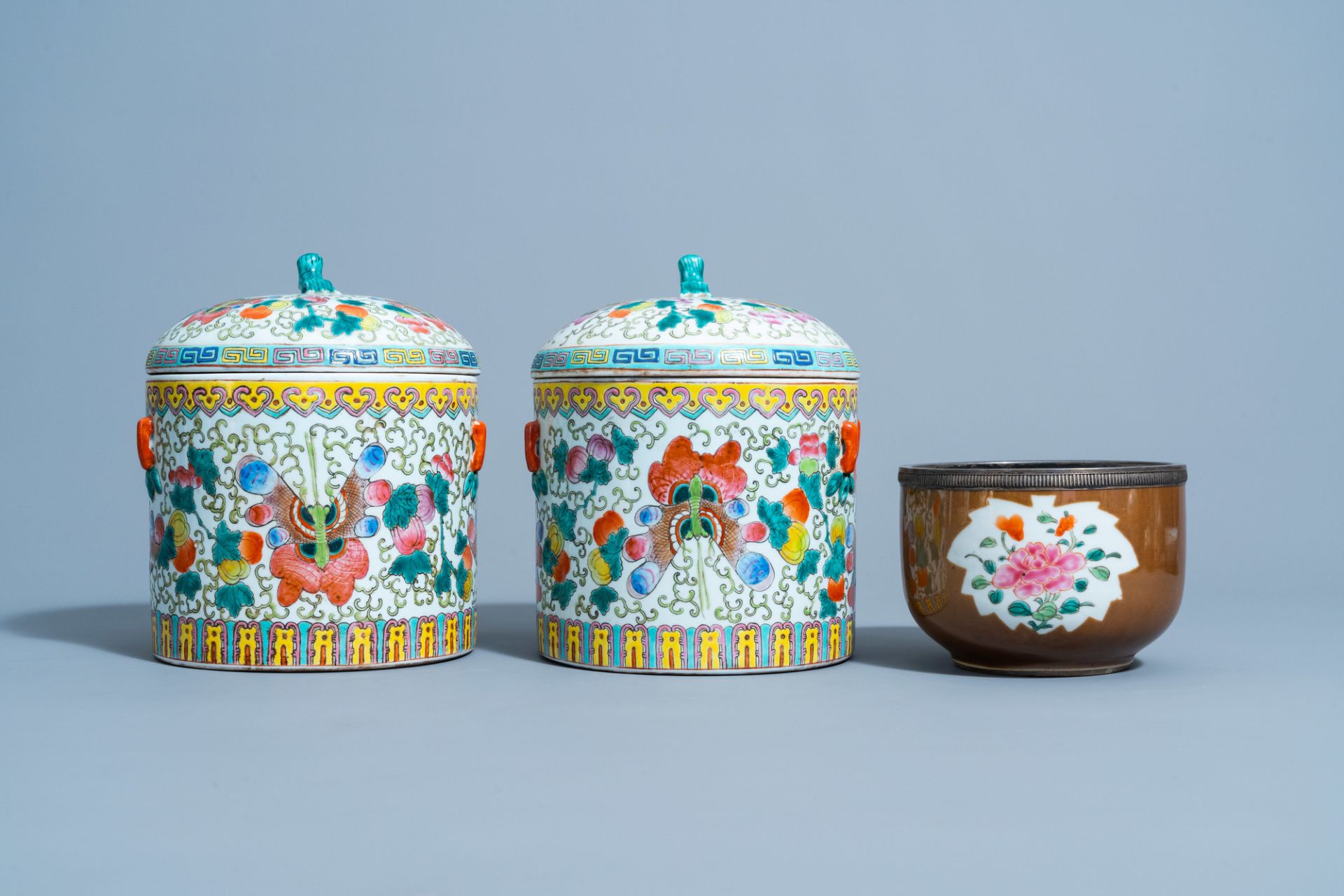 A collection of Chinese famille rose, qianjiang cai & blue & white porcelain, 18th C. & later - Image 5 of 15