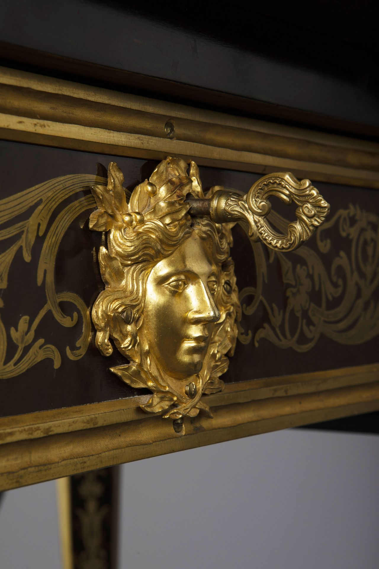 An impressive French gilt bronze mounted brass and tortoiseshell inlaid ebonized bureau plat, Befort - Image 11 of 15