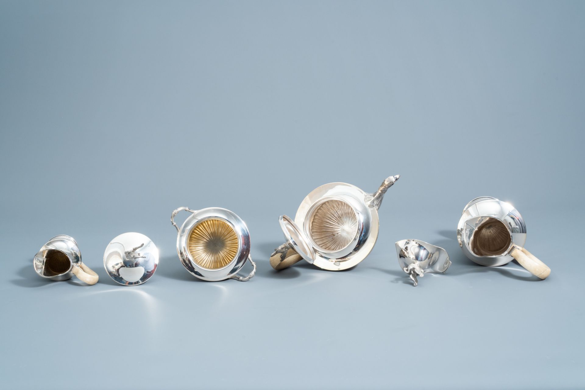 A four-piece silver Directoire style tea set with ivory handles, 800/000, 19th/20th C. - Image 7 of 12