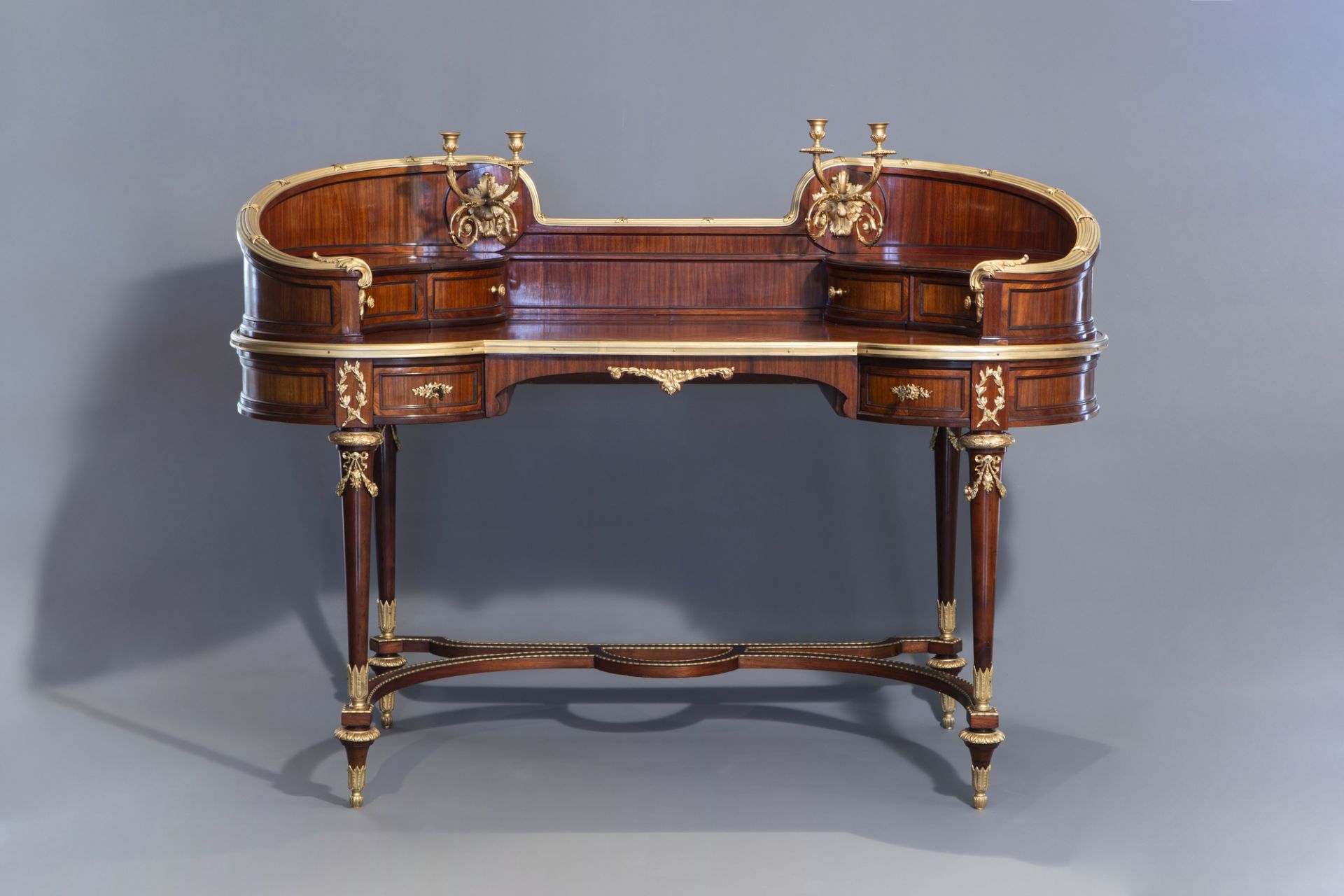 Attributed to Franois Linke (1855-1946): A superb gilt bronze mounted kingwood veneered Louis XVI s - Image 2 of 14