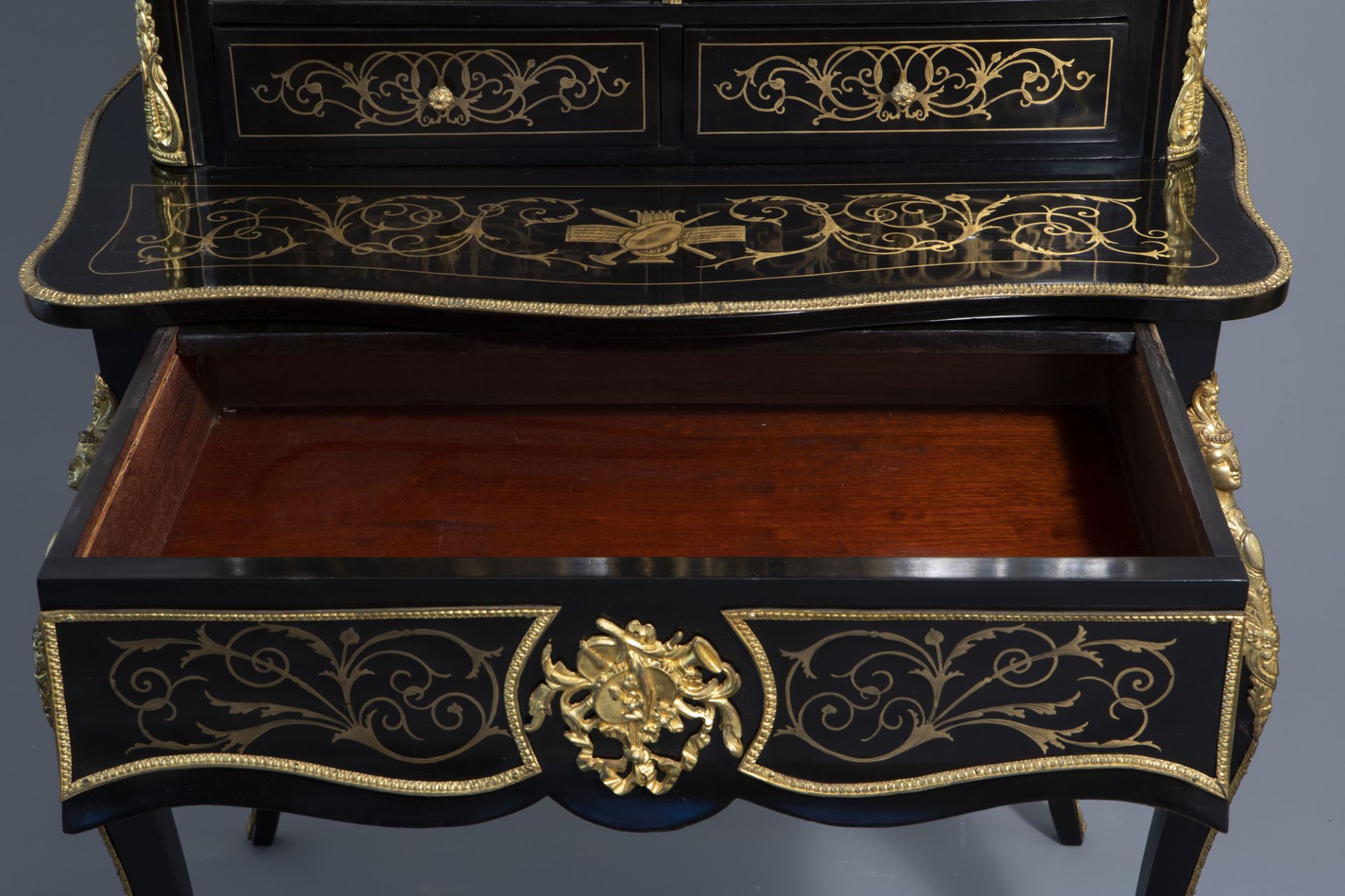 A French ebonised wooden brass inlaid and gilt bronze mounted bonheur du jour, Napoleon III, 19th/20 - Image 21 of 23