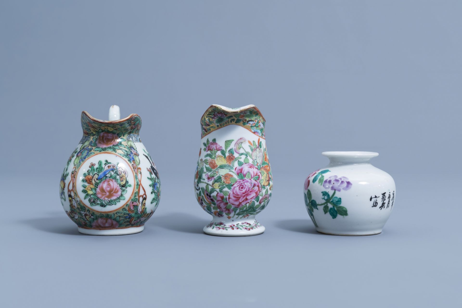 A varied collection of Chinese famille rose, verte, blue & white porcelain, 18th C. & later - Image 5 of 36