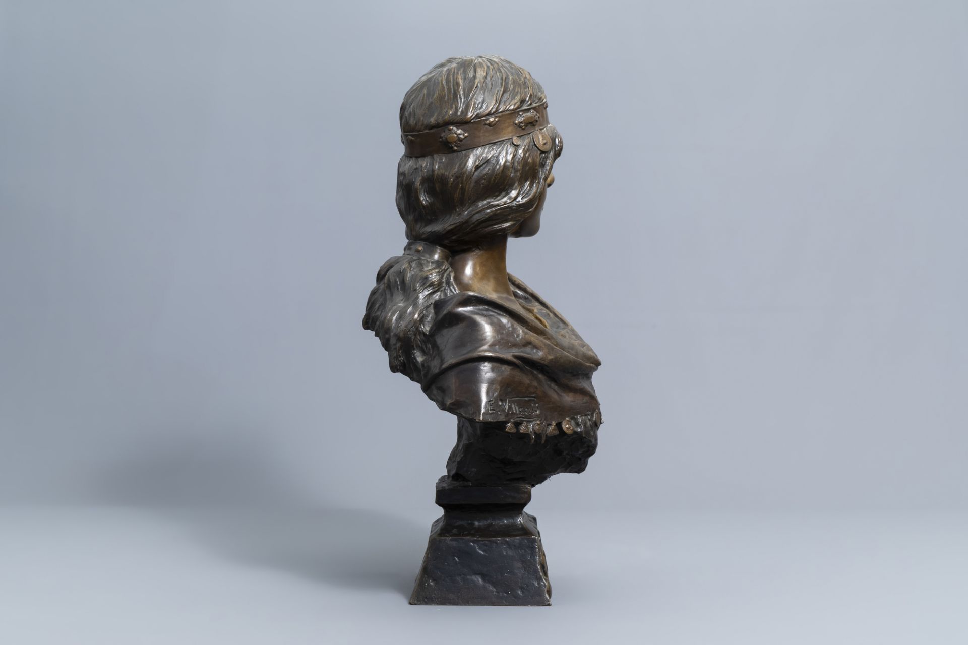 Emmanuel Villanis (1858-1914): 'La Sybille', patinated bronze - Image 4 of 11