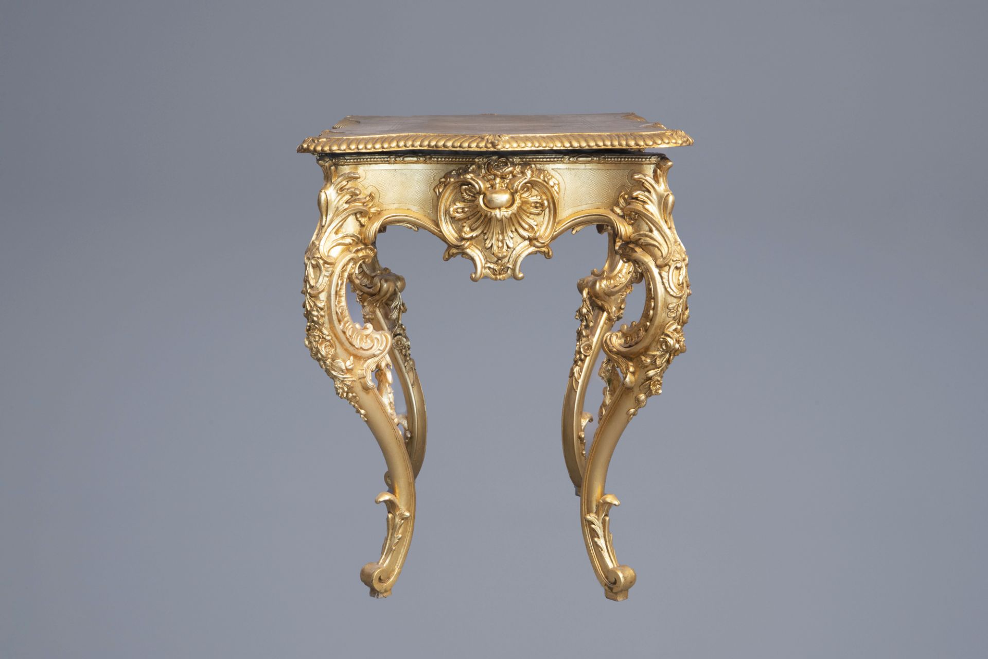 A lavish gilt Louis XV style coiffeuse with rosewood veneer inside, 19th C. - Image 7 of 9