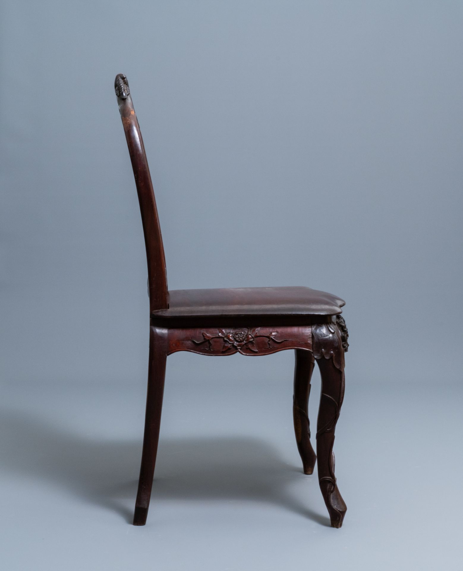 Four wooden chairs with reticulated backs, Macao or Portuguese colonial, 19th C. - Image 13 of 47