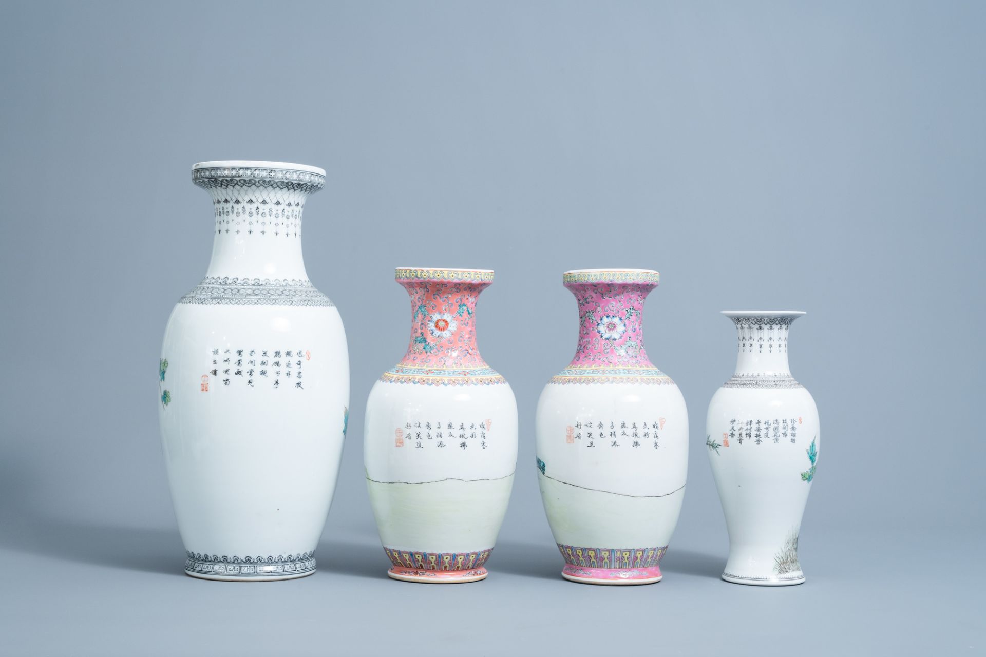 Four various Chinese famille rose vases and a 'dragons' umbrella stand, 20th C. - Image 10 of 13