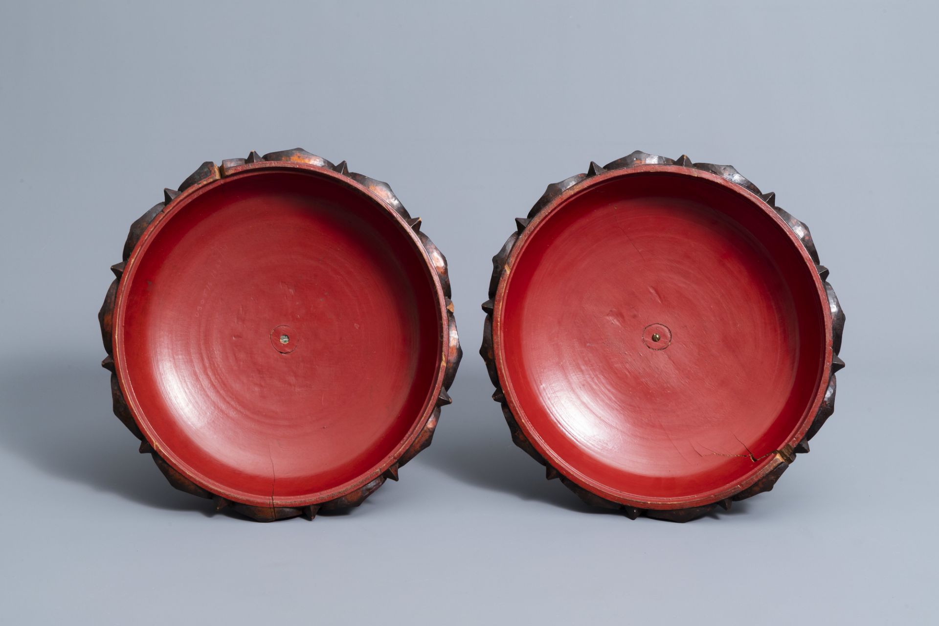 A pair of lotus-shaped gilt-lacquered wood 'tenong' or marriage boxes, Palembang, Indonesia, 19th/20 - Image 8 of 9