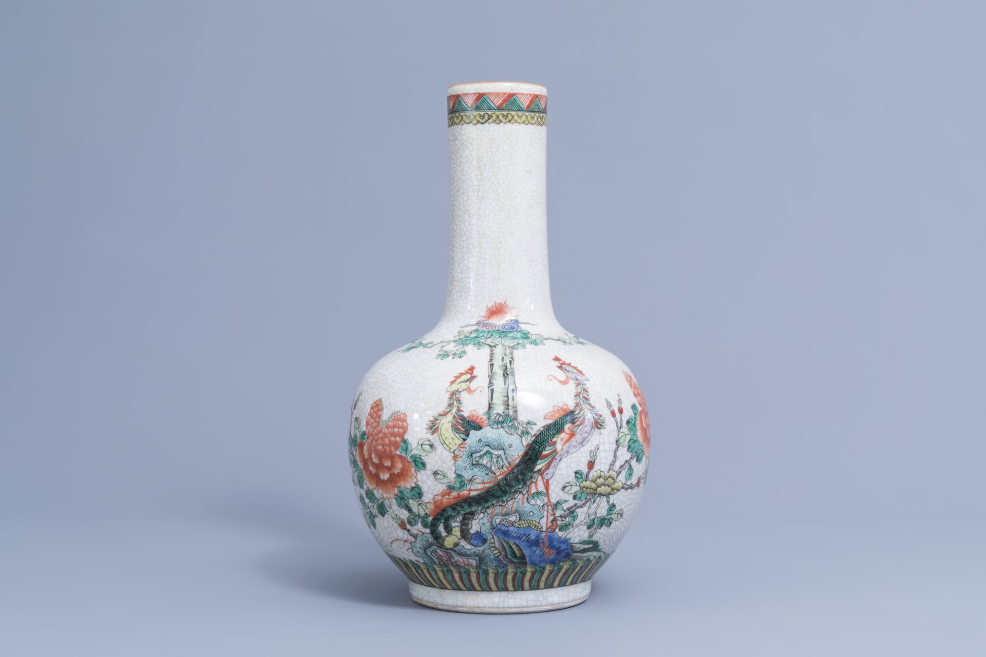 A Chinese bottle shaped Nanking crackle famille verte vase and two warrior jars, 19th/20th C. - Image 10 of 15