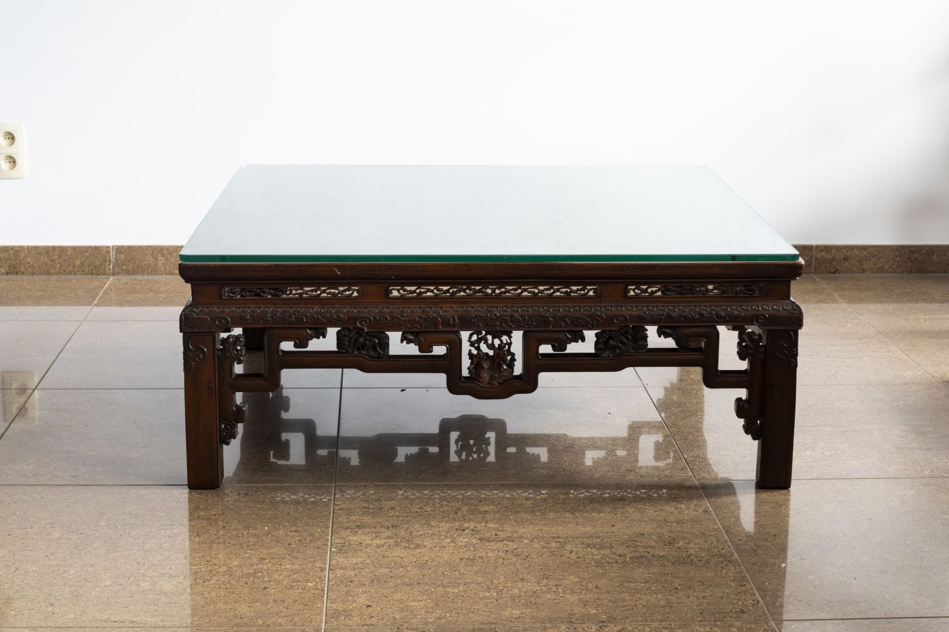 An rectangular Chinese carved wooden coffee table with glass top, 19th/20th C. - Image 2 of 9