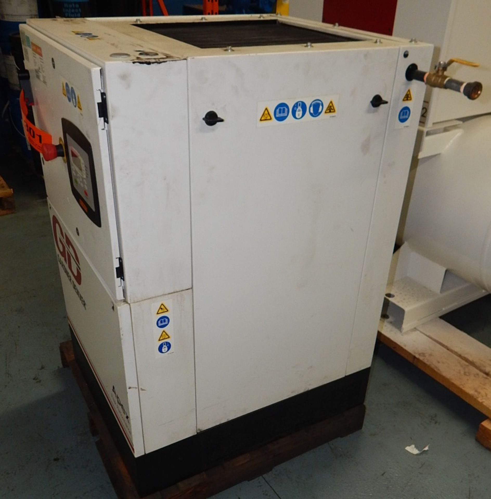 GARDNER DENVER APEX5-15A ROTARY SCREW AIR COMPRESSOR WITH 15 HP, 123 PSI, S/N: D119780 (CI) [RIGGING - Image 3 of 8