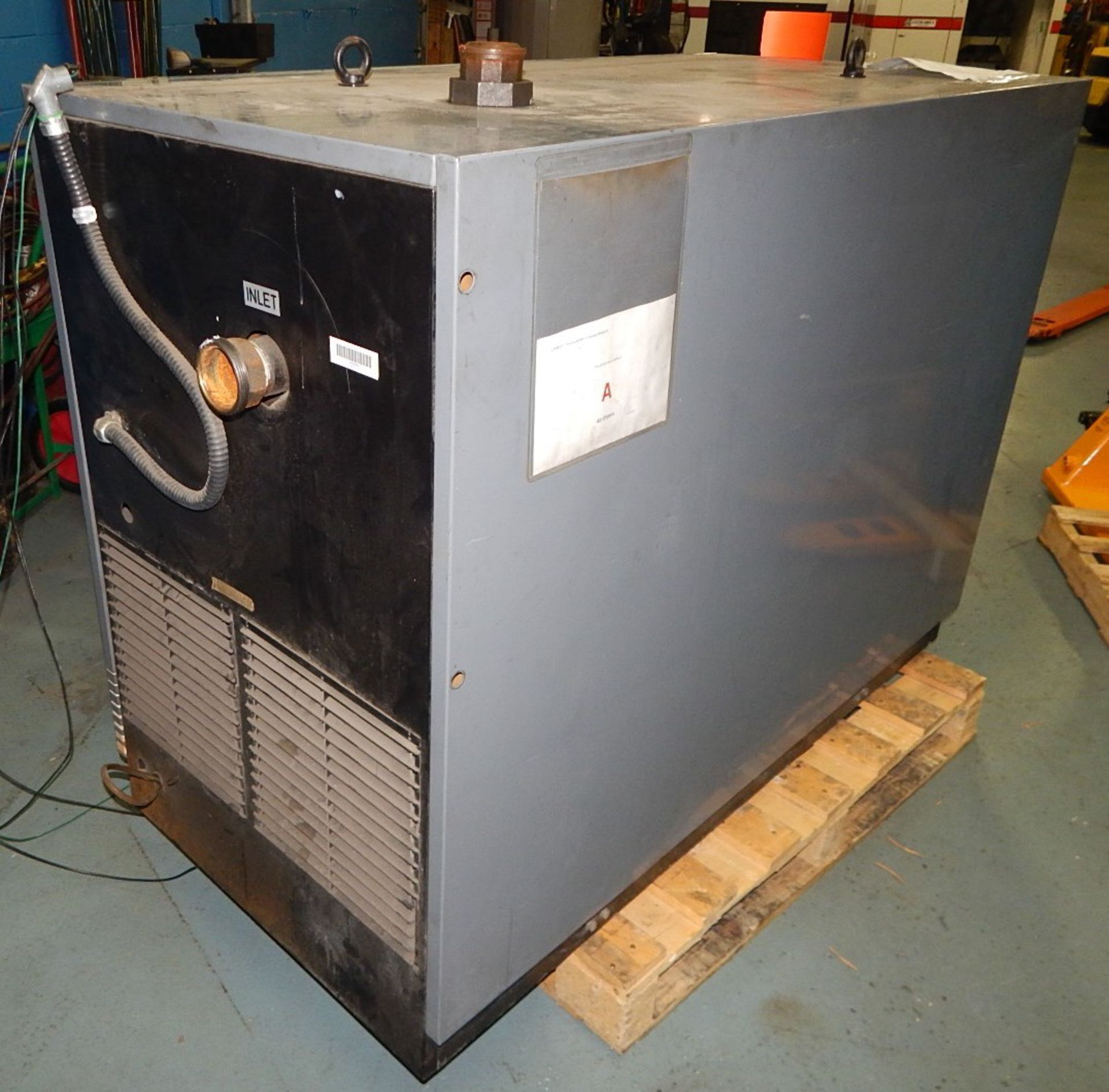 ATLAS COPCO FD375 REFRIGERATED AIR DRYER WITH 290 PSI, S/N: 326418 (CI) [RIGGING FEE FOR LOT # - Image 3 of 5