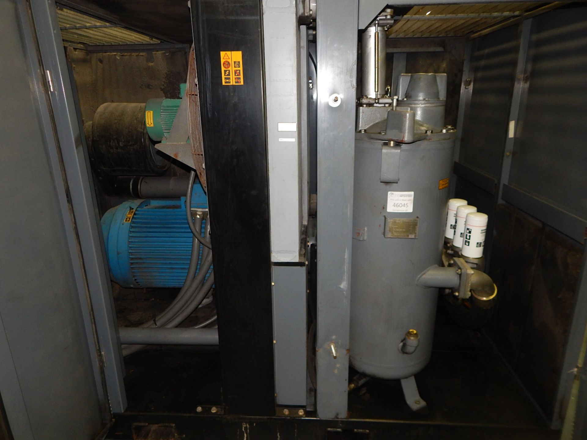 ATLAS COPCO GA160 ROTARY SCREW AIR COMPRESSORS WITH 200 HP, 157 PSI, S/N: AIF.018745 (CI) [RIGGING - Image 4 of 7