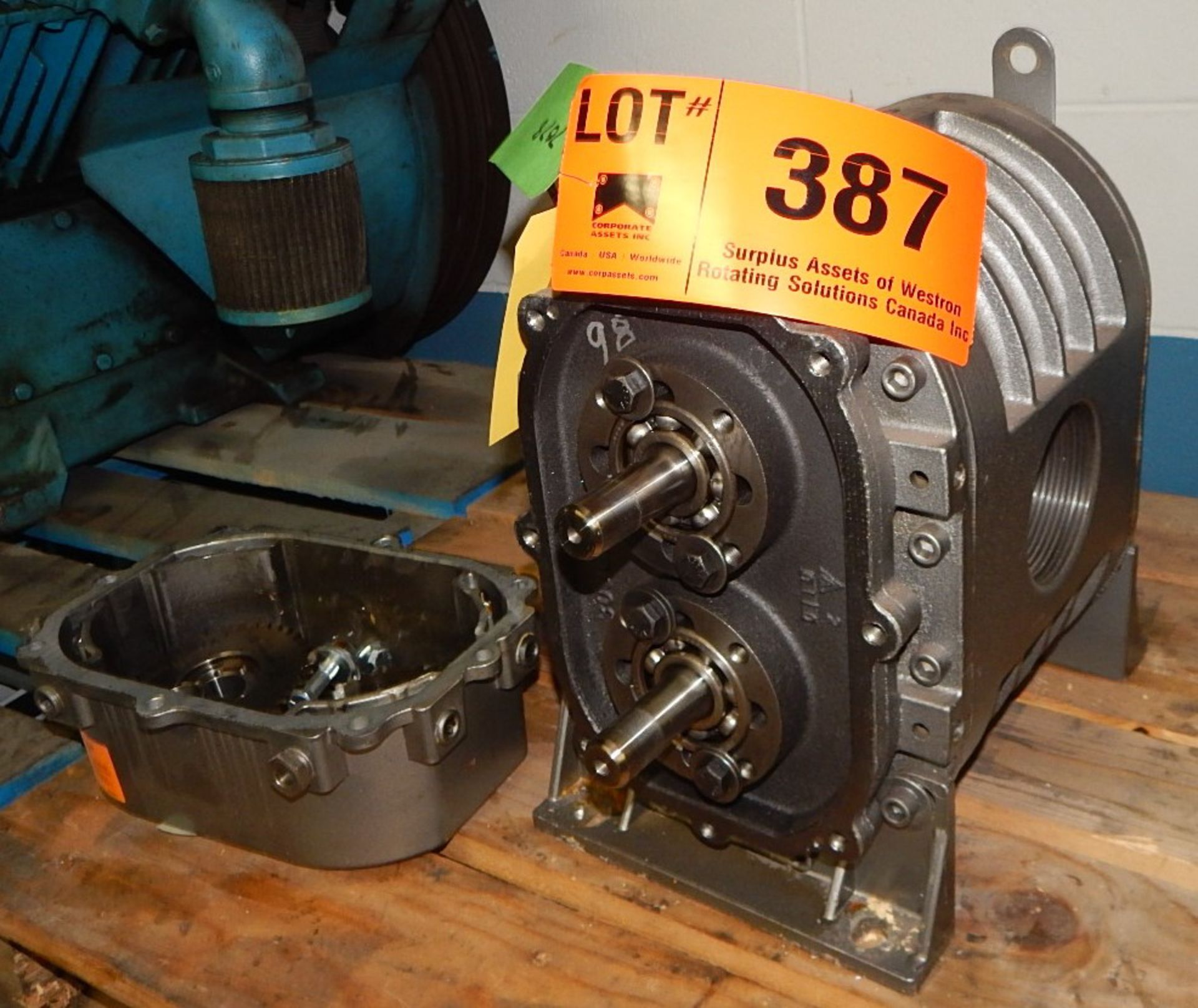 SUTORBIT GARDNER DENVER GACLBRA BLOWER WITH 3600 RPM, S/N: S491383 (CI) [RIGGING FEE FOR LOT #