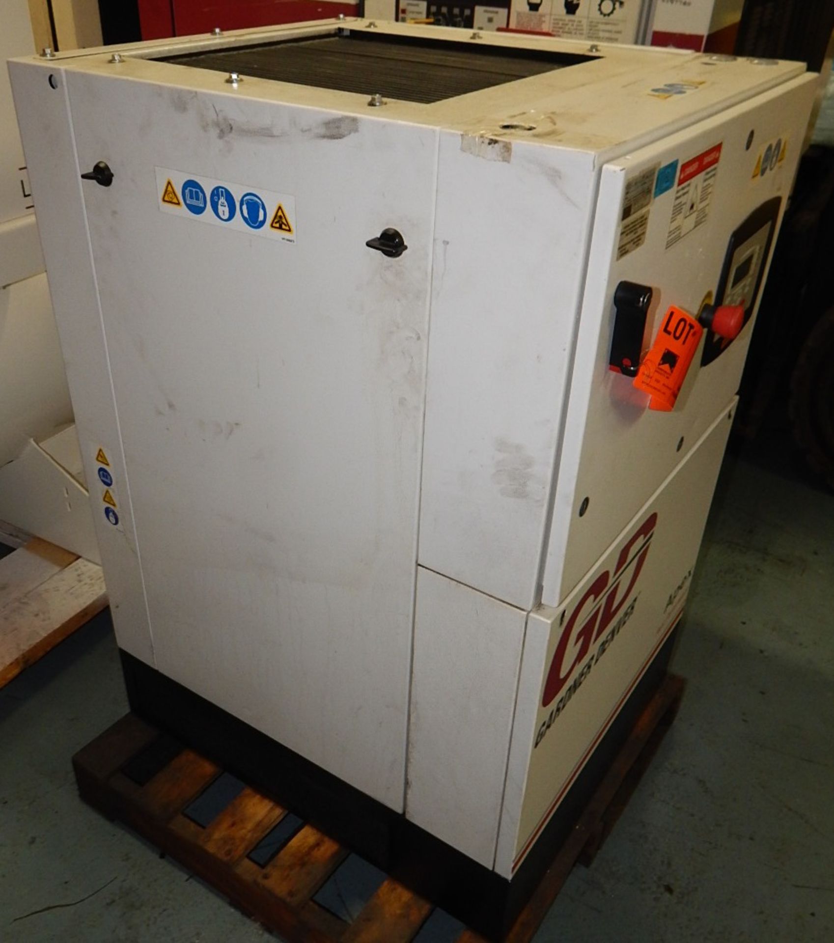 GARDNER DENVER APEX5-15A ROTARY SCREW AIR COMPRESSOR WITH 15 HP, 123 PSI, S/N: D119780 (CI) [RIGGING - Image 2 of 8