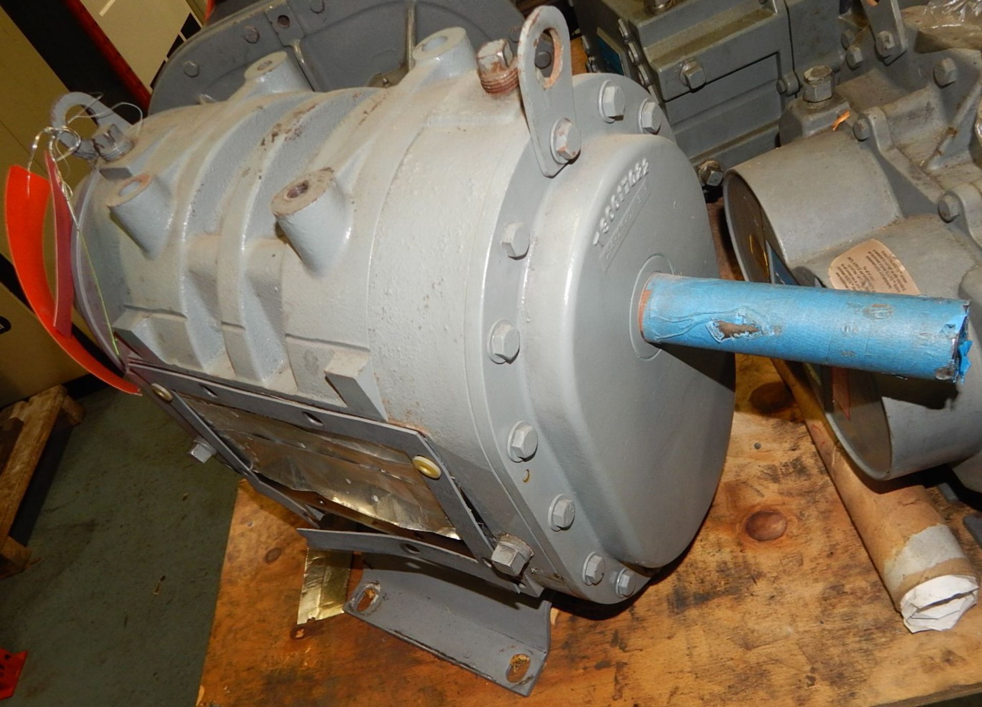 ROOTS 409HL BLOWER WITH 37MM OUTPUT SHAFT, S/N: 0202939888 (CI) [RIGGING FEE FOR LOT #359 - $25 - Bild 3 aus 4