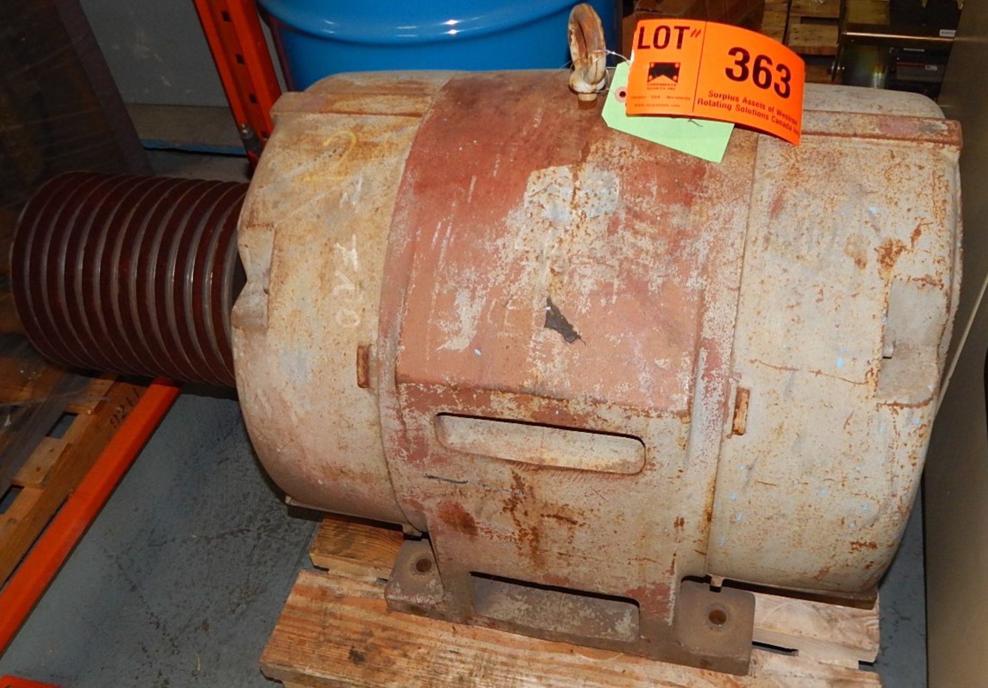 CANADIAN GENERAL ELECTRIC 150 HP ELECTRIC MOTOR WITH 1775 RPM, 575V, 3 PHASE, 60 HZ (CI) [RIGGING