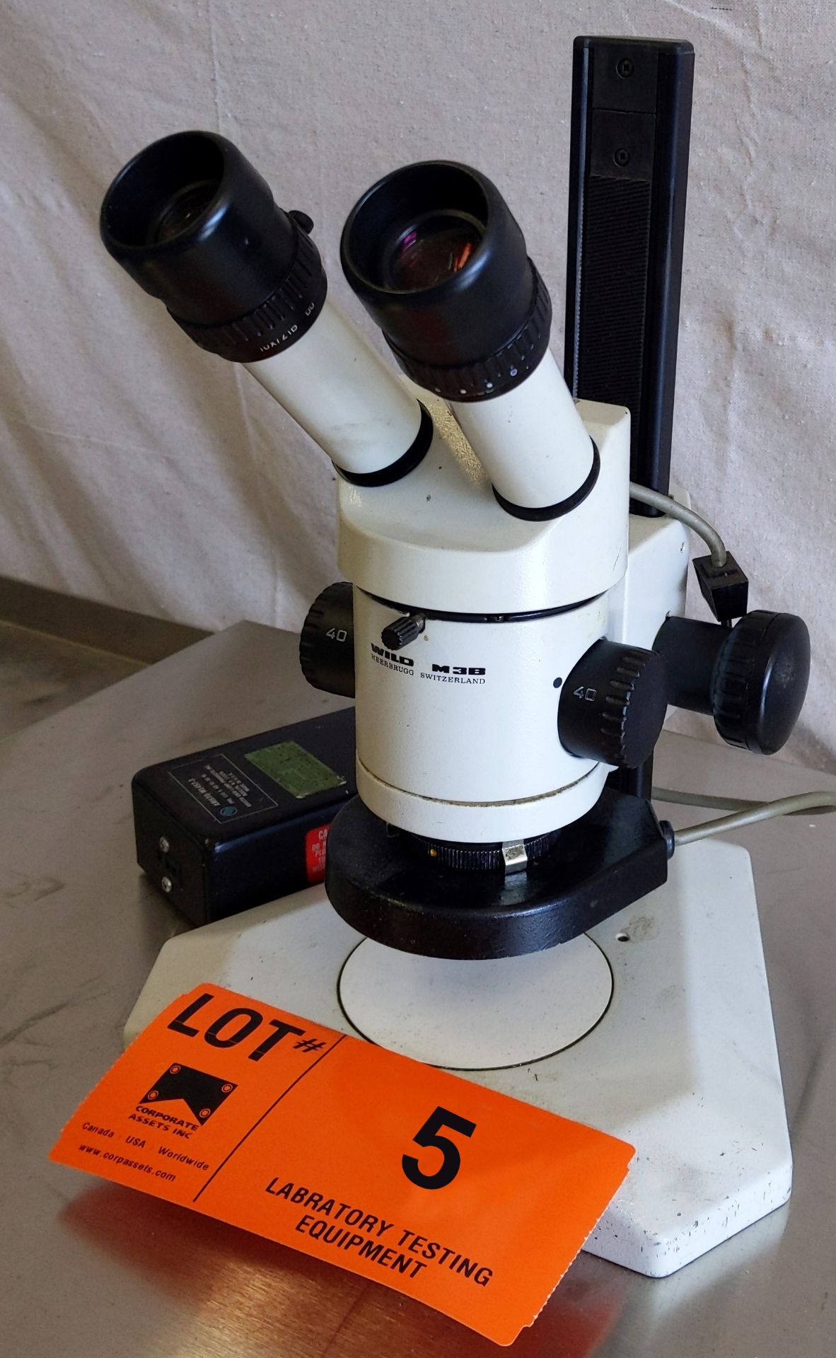 WILD HEERBRUGG BINOCULAR MICROSCOPE WITH LIGHT AND POWER SUPPLY [OPTIONAL PACKAGING FEE $10 USD + - Image 2 of 3