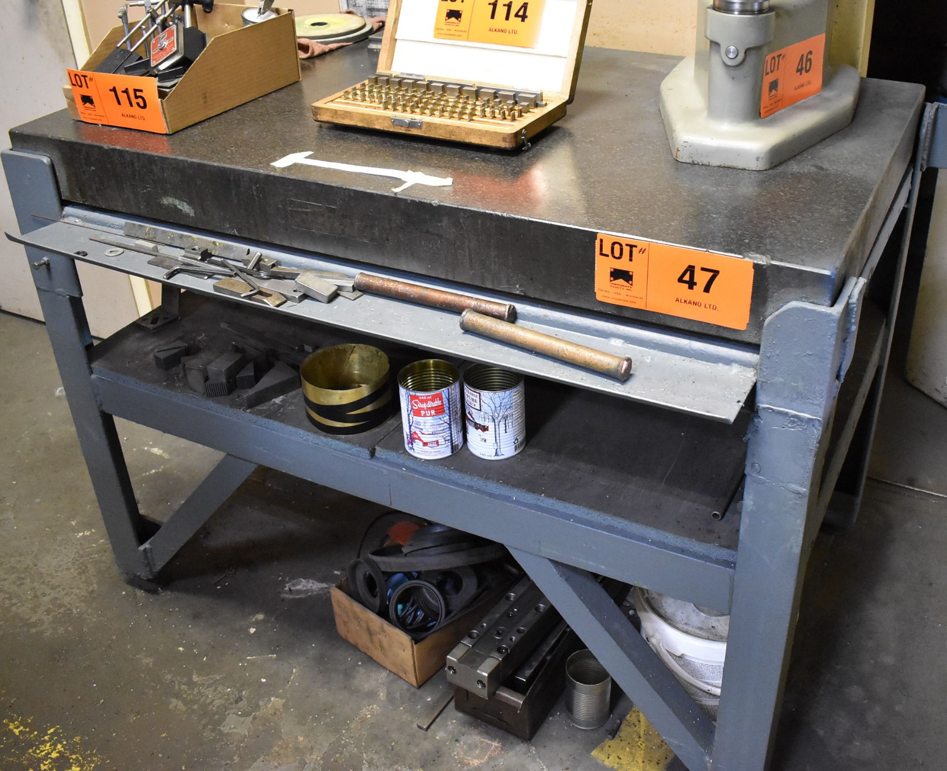 STARRETT 30"X48"X4"H GRANITE SURFACE PLATE WITH STAND (CI) [RIGGING FEE FOR LOT #47 - $50 CAD PLUS